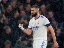 开云体育-本泽马成常胜备战投肉训弟五连胜，击伤三名季后赛