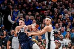 开云体育平台APP-独行侠翻盘马刺，周琦刷新纪录