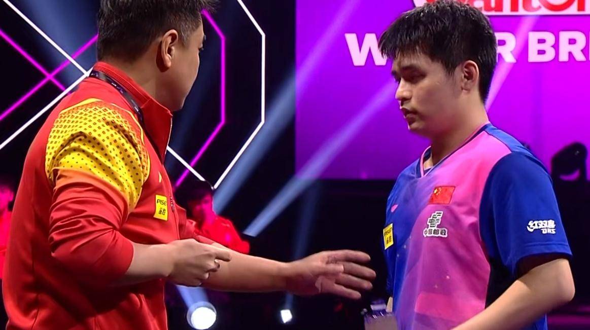 法兰克福英勇上演席卷球场壮举