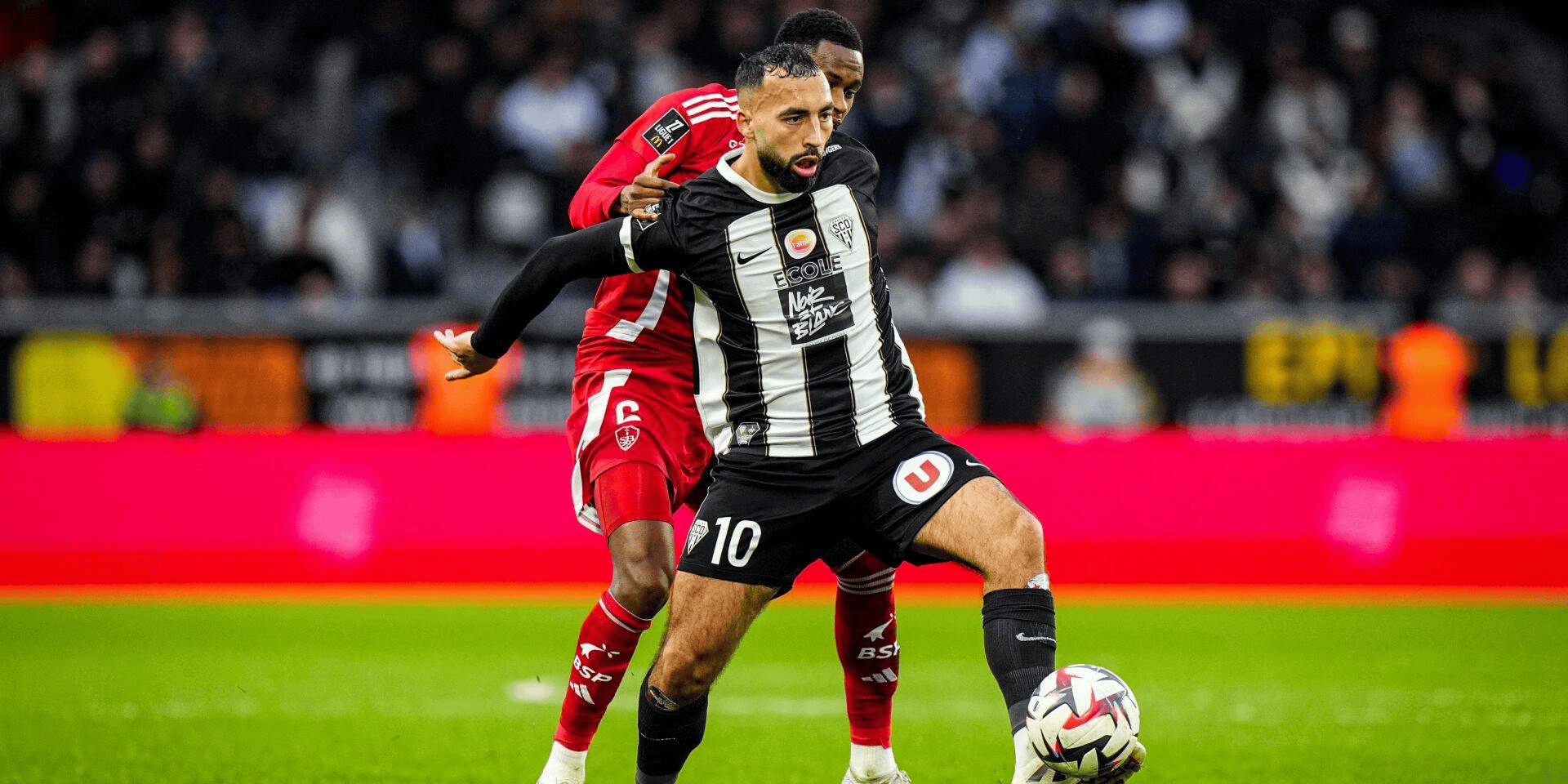 关于里昂球员传呼队友备战关键比赛的信息