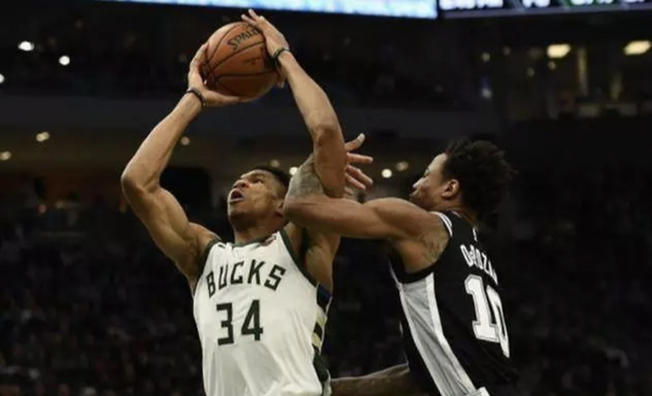 雄鹿遭灰熊逆转，遭遇首败