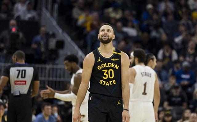 勇士客场不敌骑士，遭遇失利