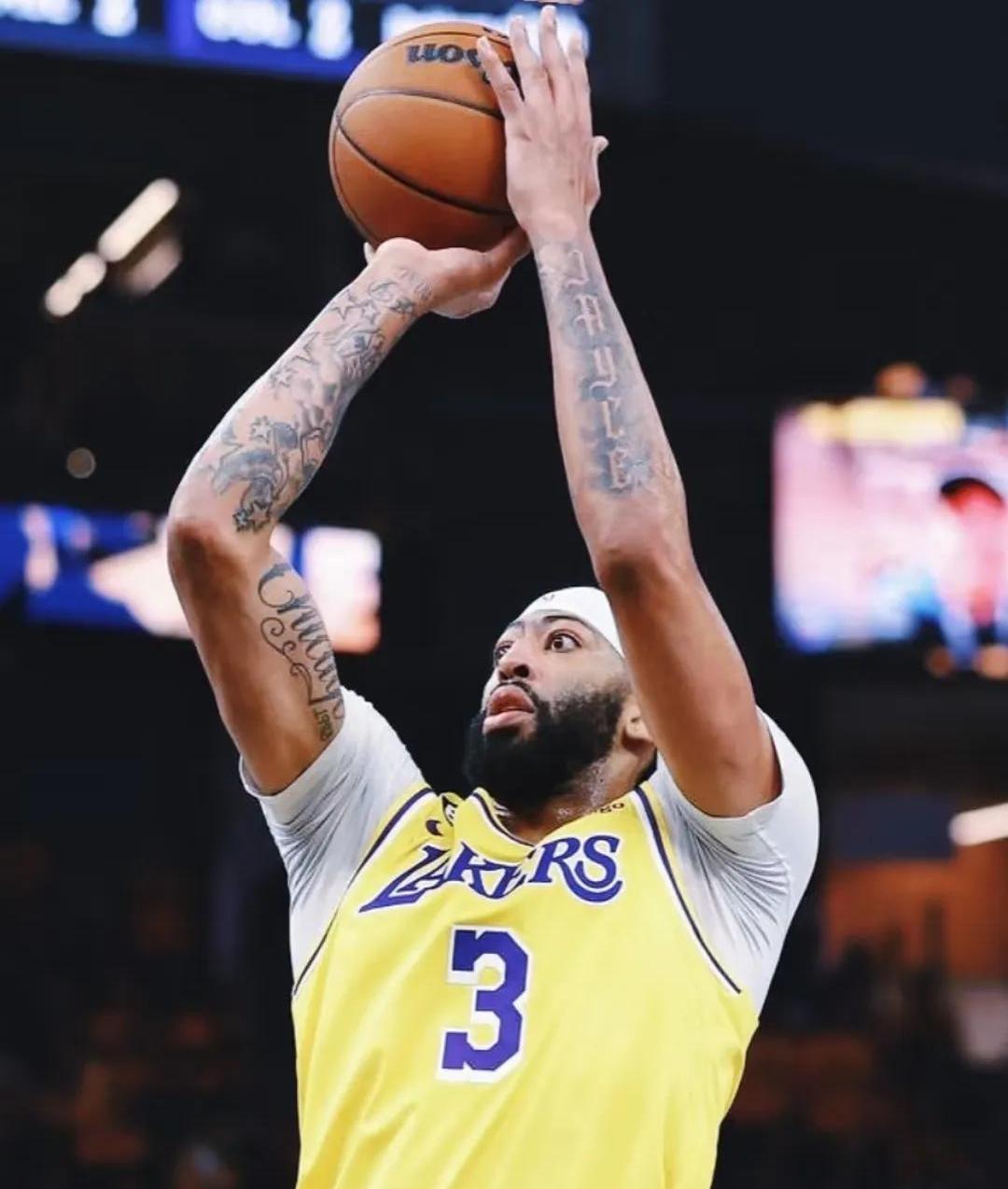 关于湖人力克猛龙，浓眉哥独揽30分的信息